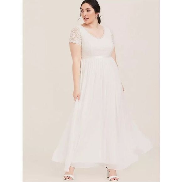 Torrid Womens Plus 20 Lace Chiffon Maxi Dress Ivory Sequins wedding empire NWT - Picture 1 of 12
